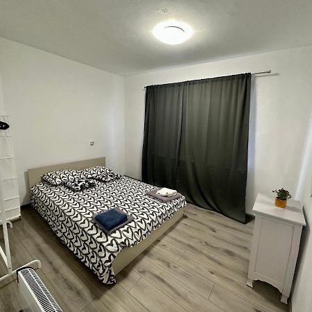 The Orchid, Apartment By Lmg Sofia Bagian luar foto