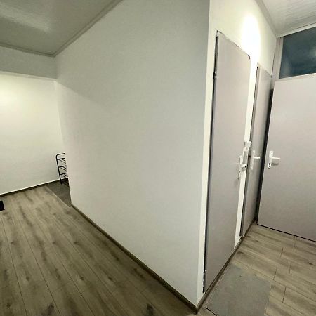 The Orchid, Apartment By Lmg Sofia Bagian luar foto