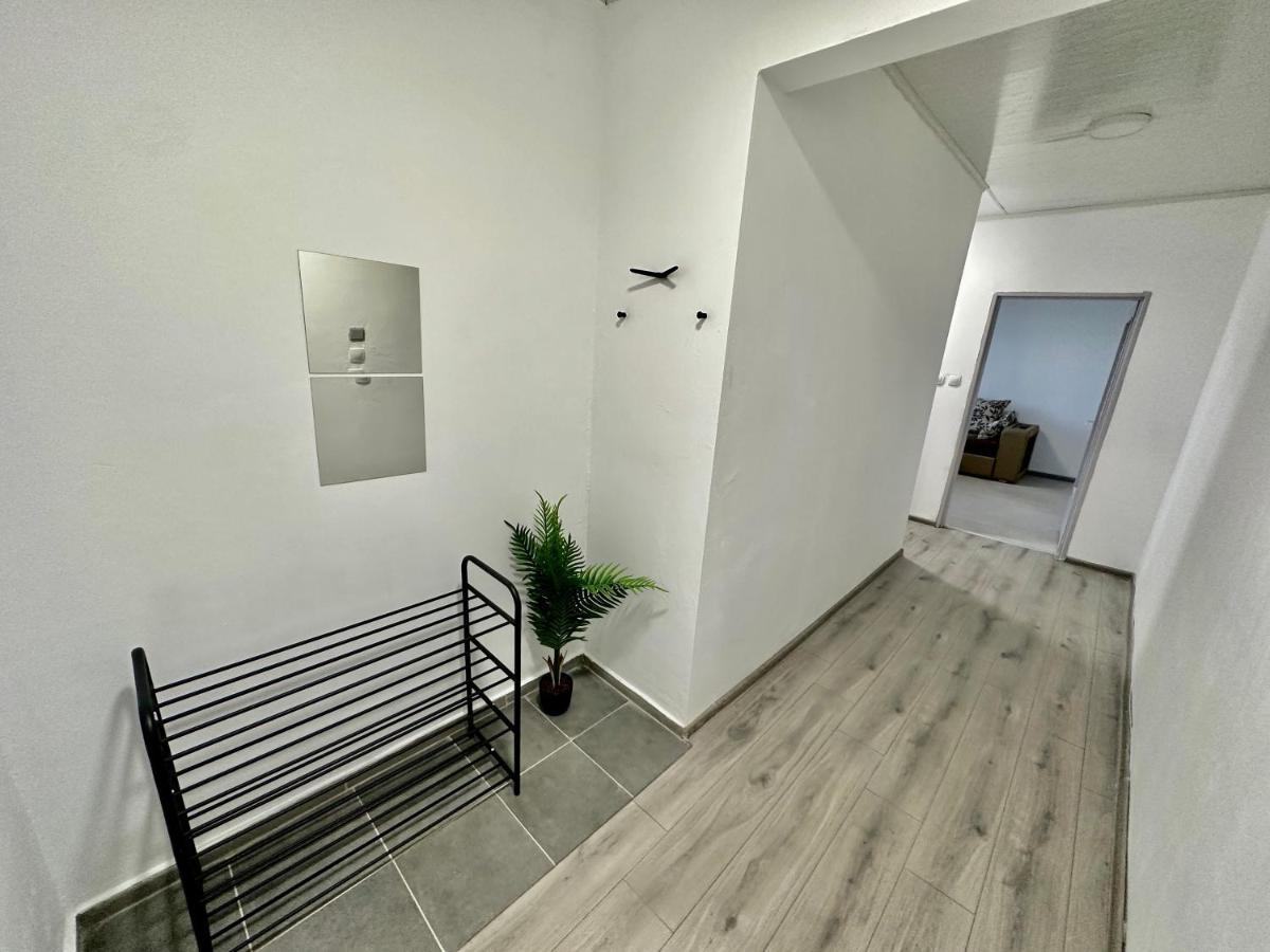 The Orchid, Apartment By Lmg Sofia Bagian luar foto