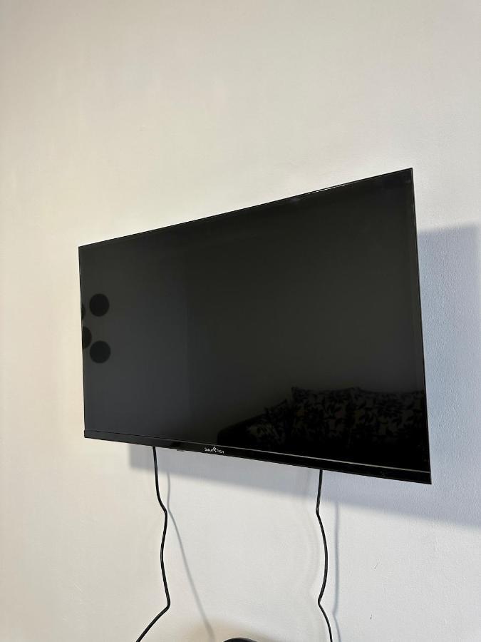The Orchid, Apartment By Lmg Sofia Bagian luar foto