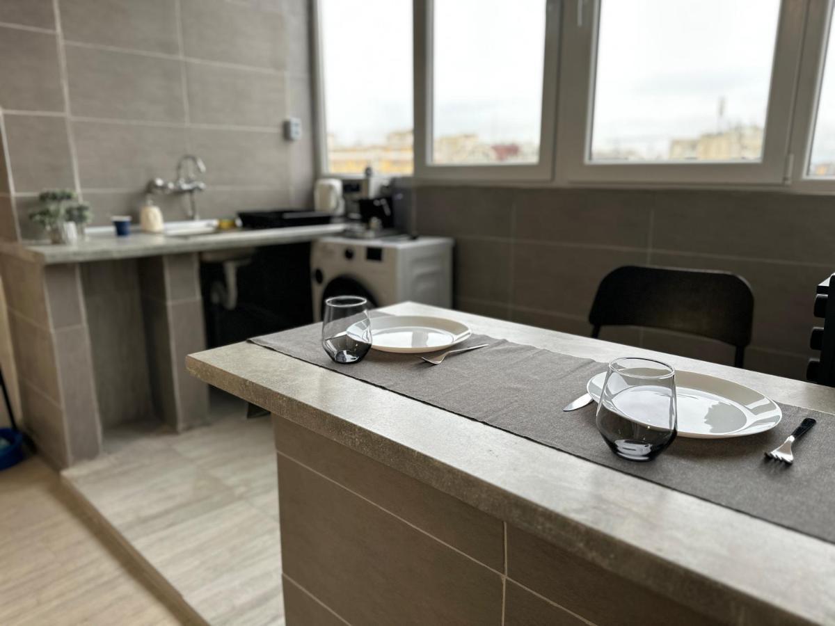 The Orchid, Apartment By Lmg Sofia Bagian luar foto
