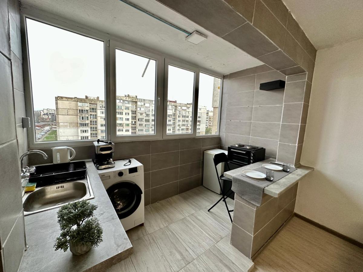 The Orchid, Apartment By Lmg Sofia Bagian luar foto