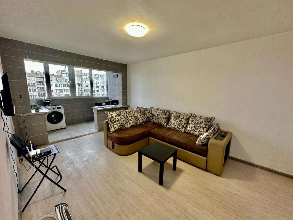 The Orchid, Apartment By Lmg Sofia Bagian luar foto